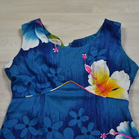SOLD 60s Royal Hawaiian Mini Dress Tropical Muumuu Mu'umu'u Blue Floral VTG - Picture 2 of 6